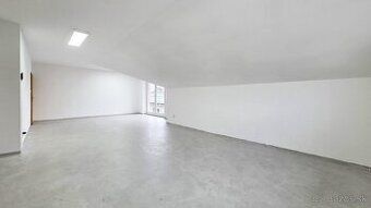 🔹 Administratívna budova – 418 m² Na prenájom 2-poschodová a