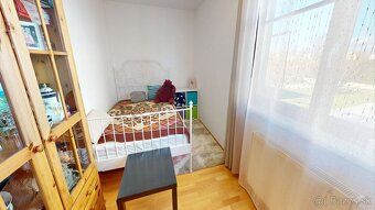 Na predaj ponúkame samostatne stojaci rodinný dom, ktorý zau