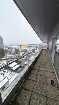 Ponúkame na prenájom kancelárske priestory v administratívne