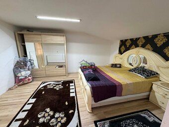 REALITY HOUSE Vám ponúka :
Na predaj rodinný dom - štvorec v