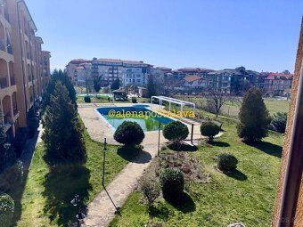 be1224
Prostorný apartmán 2+kk s výhledem na bazén – 700 m o