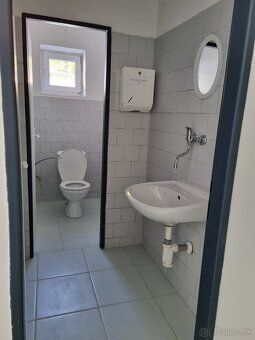 Ponúkame skladové, výrobné priestory na prenájom. Objekt, 31