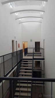 Ponúkame Vám na prenájom 1KK izbový byt Žilina, Bytčická. Pl