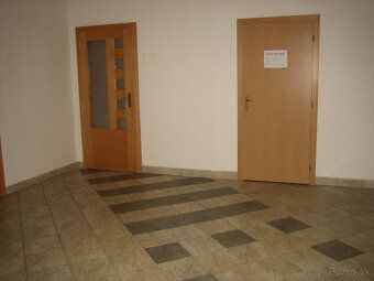 Ponúkame Vám na prenájom komerčné a prevádzkové priestory Ži