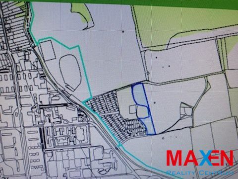 MAXEN Reality Centrum ponúka na predaj investičný pozemok v 