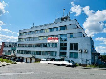 EXKLUZÍVNE ponúkam na prenájom sklad v centre mesta s bezbar