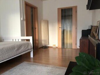 TU reality ponúka 1-izbový byt, Terasa – 30 m2, TOP lokalita