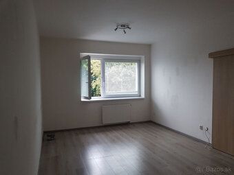 Dáme do prenájmu 2-izbový byt o rozlohe 68,40 m2 v bytovom d
