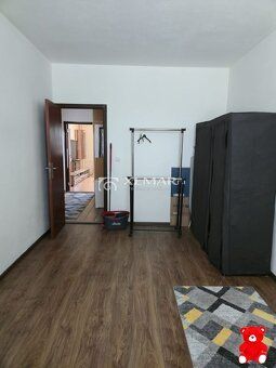 XEMAR ( alebo 0915 870 350), ponúka na predaj 2-izbový byt o