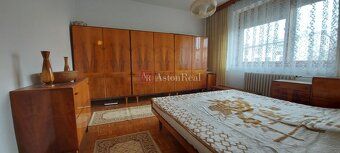 AstonReal ponúka na predaj 5 izbový, 2 podlažný, podpivničen