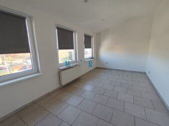 Ponúkame na prenájom komerčné priestory o rozlohe 76m2 nachá