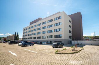 Realitná kancelária RELCOM Vám ponúka na prenájom exkluzívny