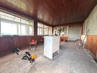 Ponúkame vám na predaj pôvodný tehlový rodinný dom ÚP 130 m2