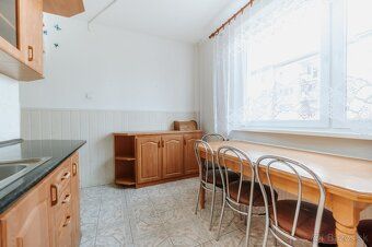 ZÁKLADNÉ ÚDAJE: Predmet: 4- izbový byt Ulica: Jána Švermu 6 
