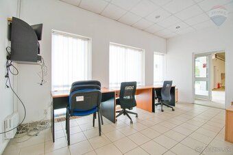 Realitná kancelária REMAX ponúka na predaj skladovo-výrobný 