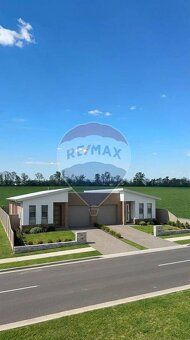 Realitná kancelária RE/MAX ponúka na predaj pozemok na Jazer