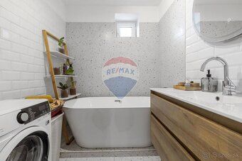 Realitná kancelária RE/MAX exkluzívne ponúka na predaj kompl