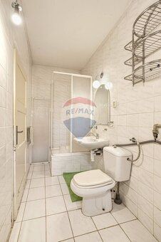 Realitná kancelária RE/MAX ponúka exkluzívne na predaj 3-izb