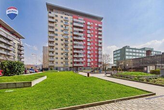 Na predaj moderný 3 izbový byt v 12 ročnej novostavbe na Nej