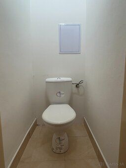 Predám trojizbový byt v centre mesta (vedľa Hotela Európa), 
