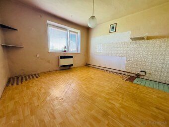 Hľadáte rodinný dom s veľkým pozemkom, garážou a možnosťou p