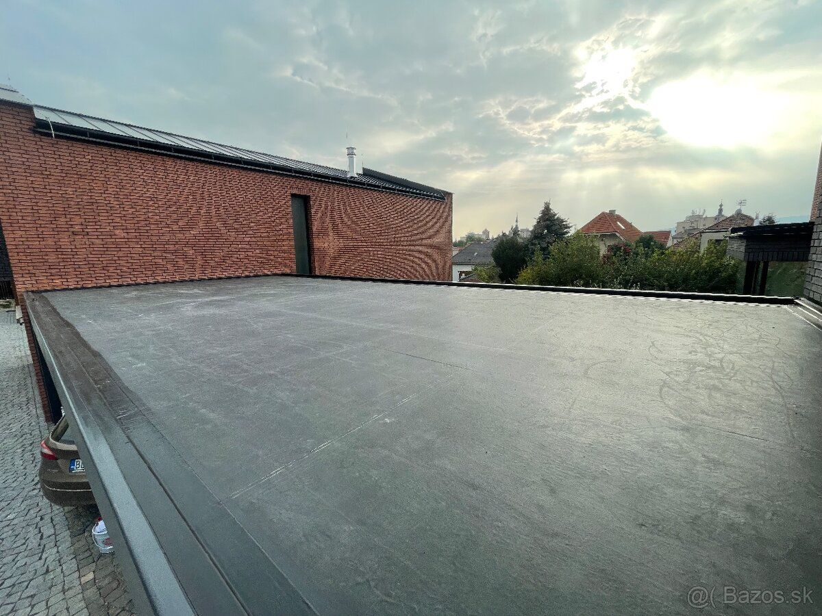 Obleč strechu do jednej plachty 🔝
Hľadáte spoľahlivé riešeni