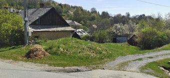 Stavebny pozemok na predaj v hornej zastavanej casti obce ZL