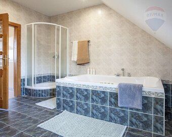 NA PRENÁJOM – VEĽKORYSÝ 3-IZBOVÝ BYT SO SAUNOU A JACUZZI
Rad