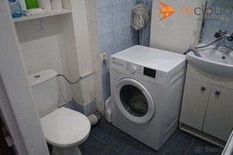 V exkluzívnom zastúpení vám ponúkame na predaj 2-izbový byt 