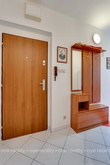 Ticho, priestor a vlastná garáž. Bývanie, ktoré dnes nájdete