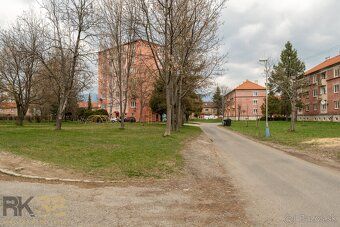 Ponúkame na predaj veľmi pekný a kompletne zrekonštruovaný 2