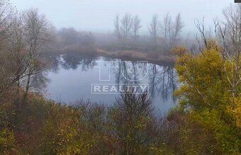 TUreality ponúkajú veľký 1499 m2 pozemok s krásnou šírkou 22