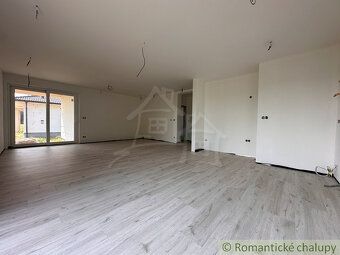 Ponúkame na predaj modernú novostavbu rodinného domu v štádi