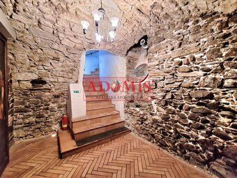 Túžite vlastniť kus histórie siahajúcej až na koniec 13.stor