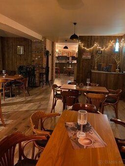 Ponúkame na odstúpenie bar v centre Košíc.Nachádza sa v prec