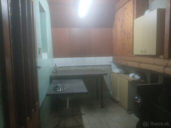 Predám chatu pod hurou pozemok o rozlohe 412m2 chata o veľko