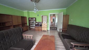 023-12-IRBI
Na predaj rodinný dom v obci Jasenie, v krásnom 