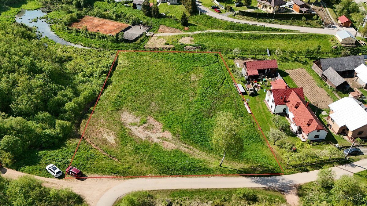 Pozemok o celkovej výmere 4 777 m² predstavuje výbornú príle