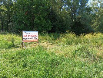 Ponúkame Vám na predaj investičný pozemok v obci Slovenská Ľ