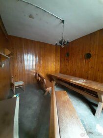 🏡 Na predaj dom s vinárskymi pivnicami a veľkým pozemkom – P