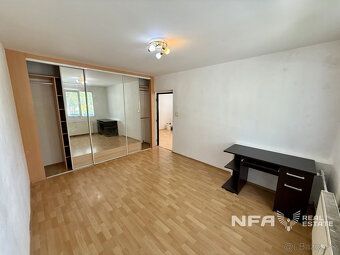 Ponúkame Vám na predaj priestranný 3-izbový byt s loggiou vo