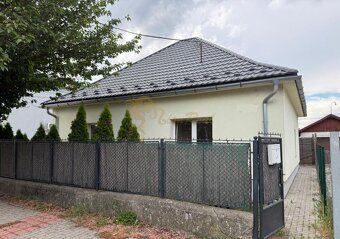 Ponúkame na predaj po komplexnej rekonštrukcii rodinný dom v