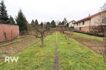 Ponúkame Vám na predaj stavebné pozemky - pre rodinné domy v