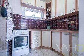 NA PREDAJ: 5-IZBOVÝ TEHLOVÝ BYT S TERASOU
Trnava – Kapitulsk