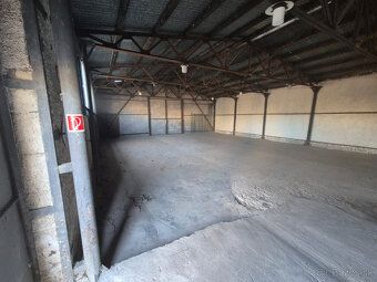 Pripravujeme pre Vás na prenájom veľkú garáž, v ktorej si mô