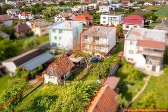 Ponúkame Vám na predaj rodinný dom s pekným a rozsiahlym poz