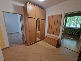 Ponúkame na predaj priestranný 2-izbový byt vlokalite na Jir