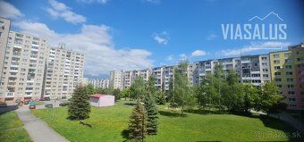 Na predaj 3 - izb. s balkónom na Rastislavovej ulici v Popra