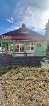 Ponúkame Vám na predaj zaujímavú budovu pri centre mesta Nov