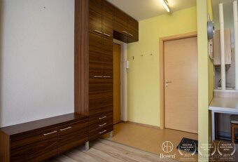 Typ: 2-izbový byt Ulica: - Mestská časť: Centrum Obec: Bánov